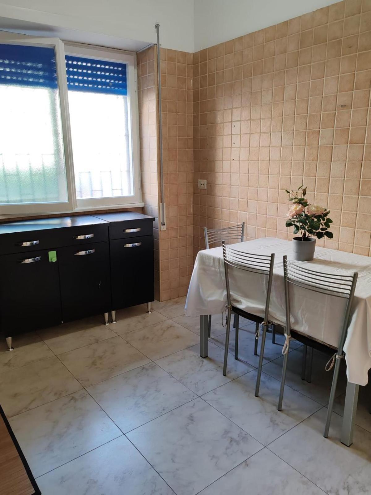 רומא Affittacamere Appia Nuova 639 מראה חיצוני תמונה